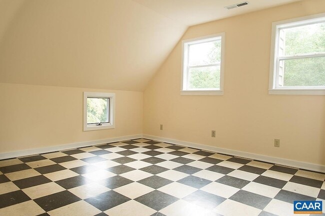 Building Photo - 5500 Gordonsville Rd
