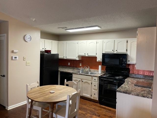 Kitchen - 6610 Willow Pointe NW