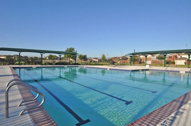 Building Photo - 2410 Crossmill Ln