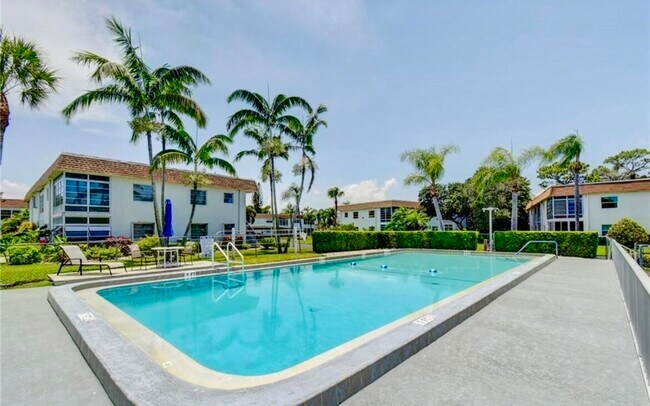 Primary Photo - 2950 SE Ocean Blvd