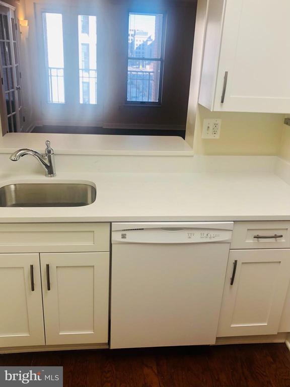 Building Photo - 601 Pennsylvania Ave NW