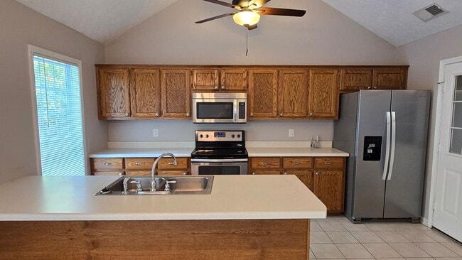Building Photo - Laurel Creek Subdivision