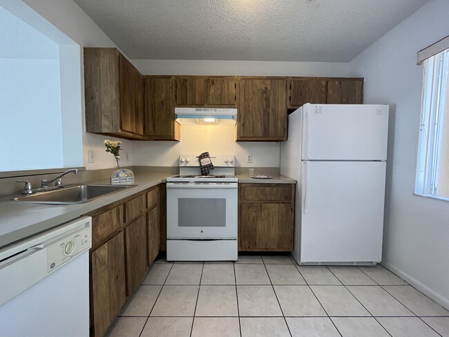 Building Photo - 8720 N Sherman Cir