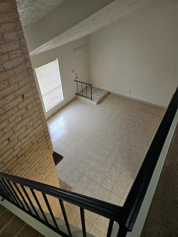 Building Photo - 6417 S Briar Bayou Dr