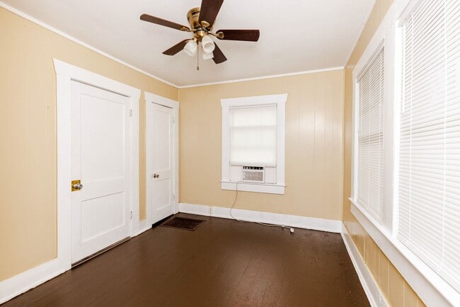 Building Photo - 4 Bedroom in West End