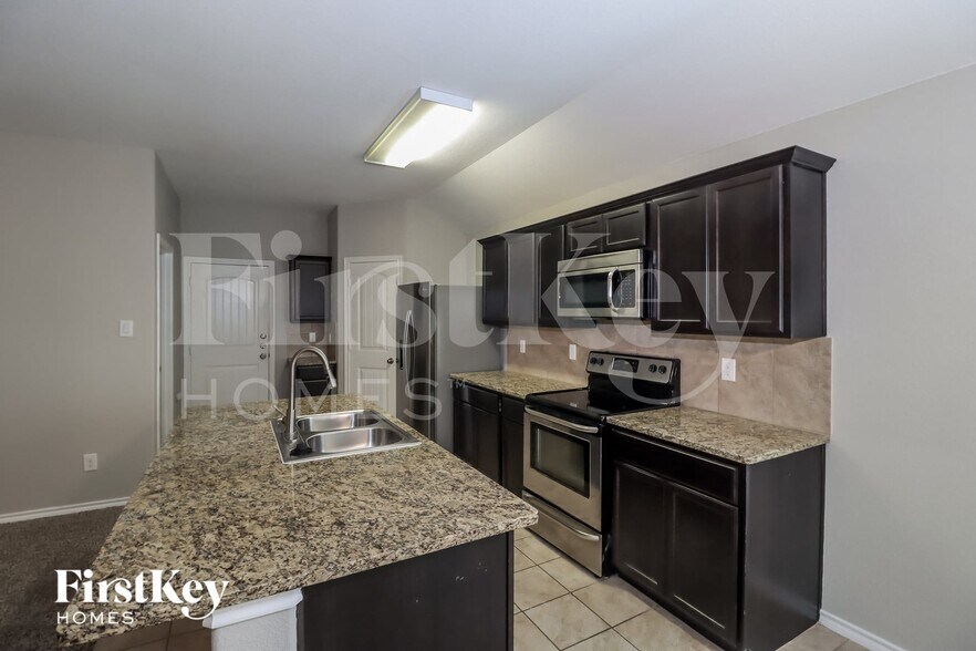 Building Photo - 1620 Berckmans Rd