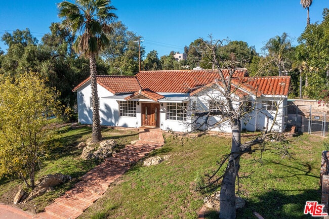 Building Photo - 10440 Johanna Ave