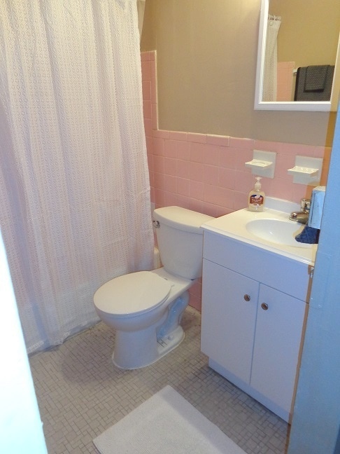 Interior Photo - 4375-4409 Chippewa