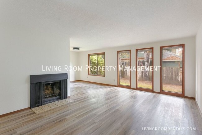 Building Photo - 7670 SW Leslie St