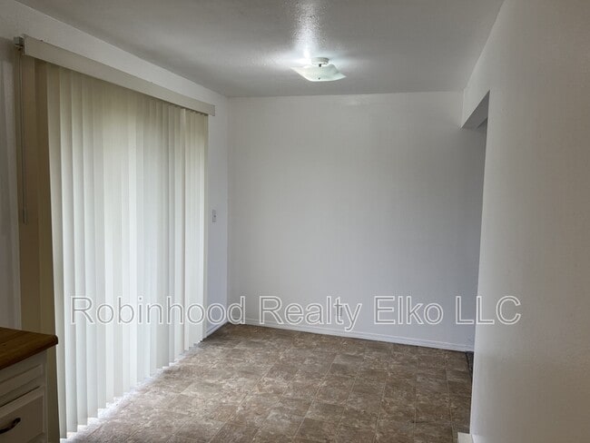 Building Photo - 397 Parkchester Dr