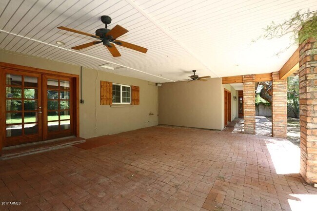 Building Photo - 5214 N 33rd St