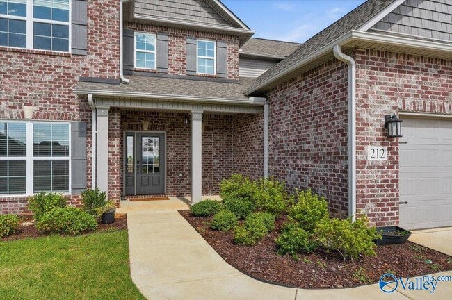 Building Photo - 212 Somerdale Ln