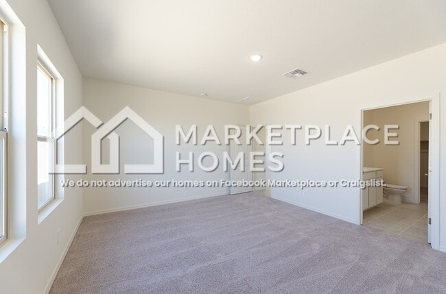 Building Photo - 4924 N 192nd Ln