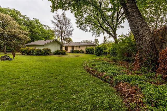 Building Photo - 5731 Berkshire Ln
