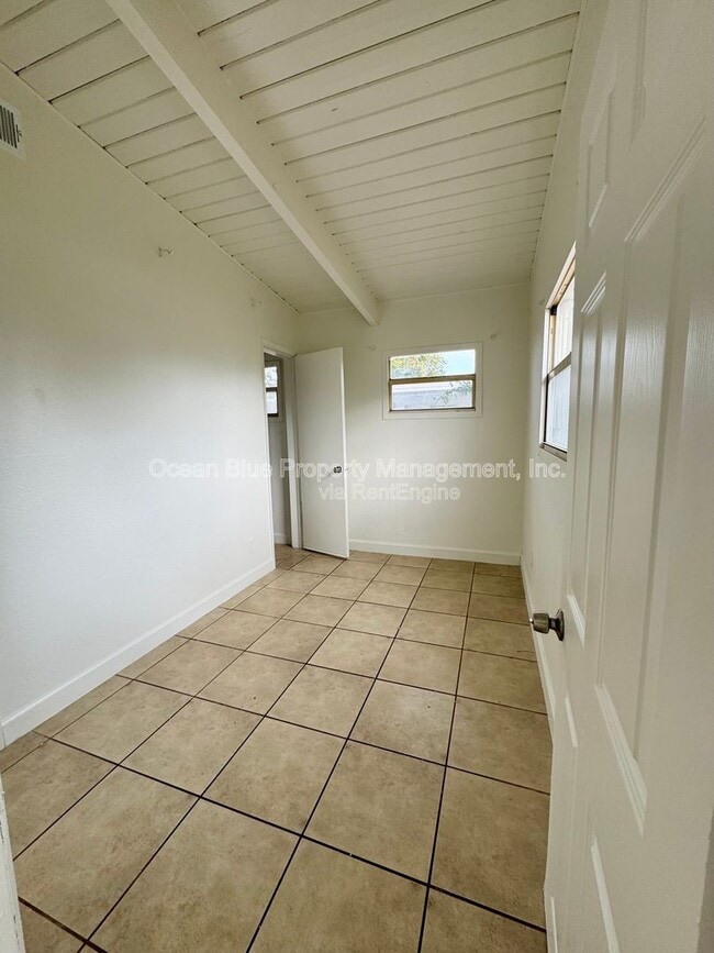 Building Photo - 11610 106th St