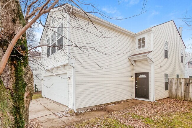 Building Photo - 6748 Redan Dr