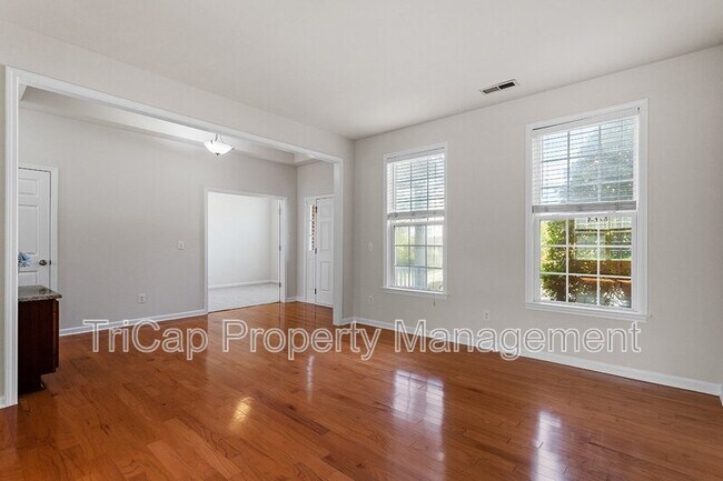 Building Photo - 2017 Ollivander Dr