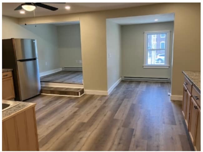 Building Photo - 24 Main St