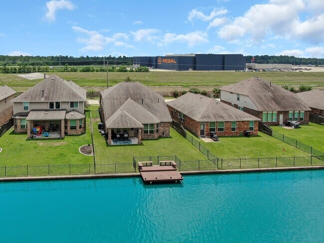 Building Photo - 3791 Lake Bend Shore Dr