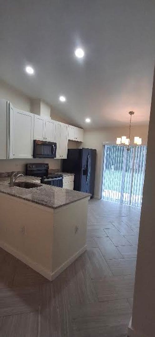 Building Photo - Exceptional Fully Remodeled 2-Bedroom, 2-Bath Duplex in University PlaceFenced Yard