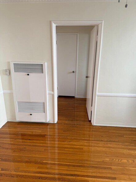 Hallway - 1114 N Sweetzer Ave