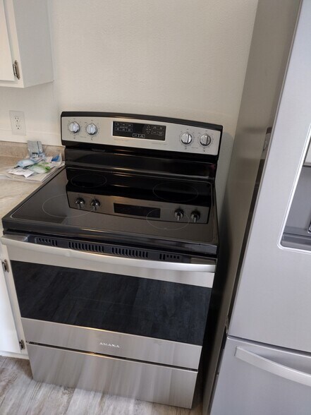 Building Photo - 8240 W Cold Spring Rd