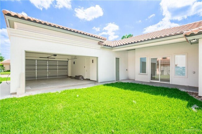 Building Photo - 36 Cottonwood St