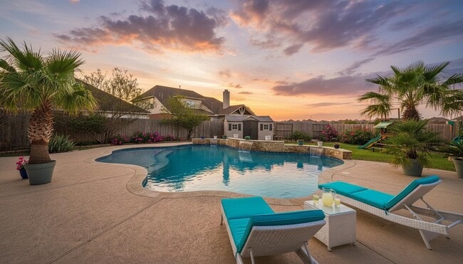 Building Photo - 6272 N Fawnlake Dr