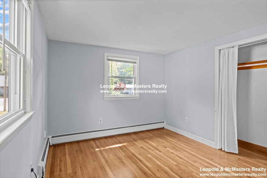 Building Photo - 330 Swains Pond Ave