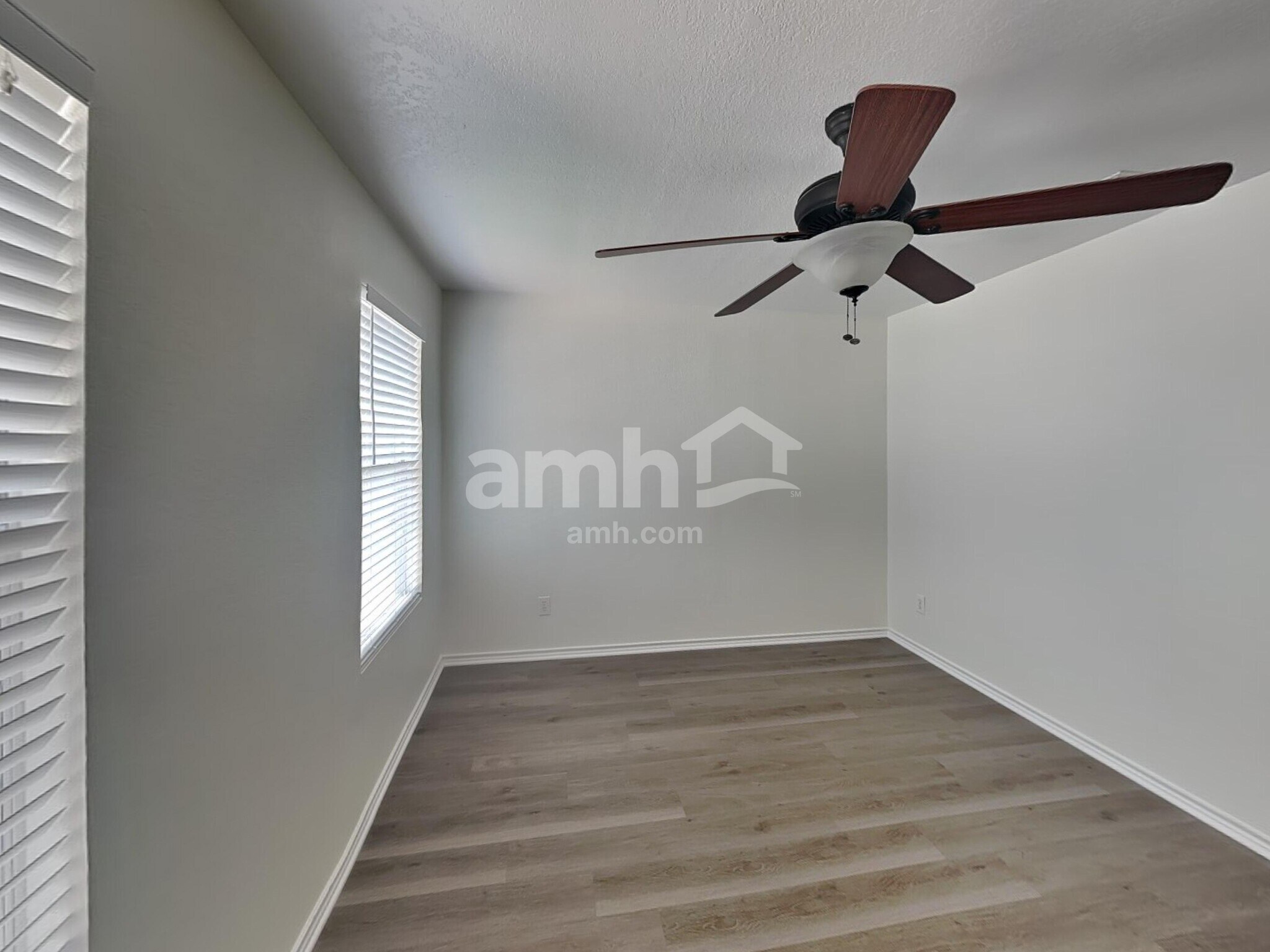 Building Photo - 629 Northhill Cir