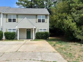 Building Photo - Desirable 3 Bedroom Raleigh Townhouse