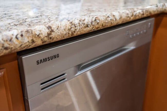 Building Photo - 2003 Pierce Ct