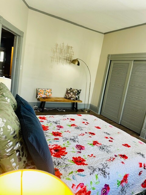 Building Photo - 1107 Montauk Ave