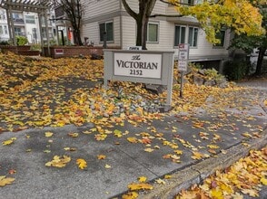 Building Photo - Well-Maintained 1BR Condo Near North Seattle College with Parking & Storage