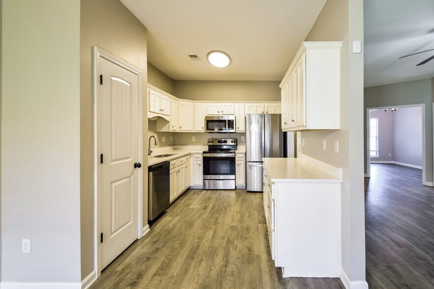 Building Photo - 4254 Markston Dr