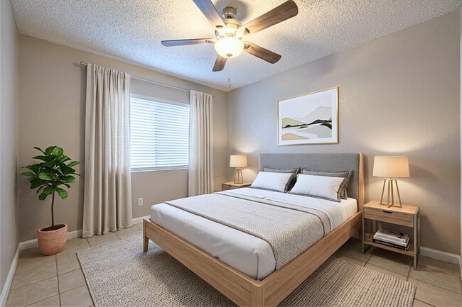 Building Photo - 719 W 1st Ave