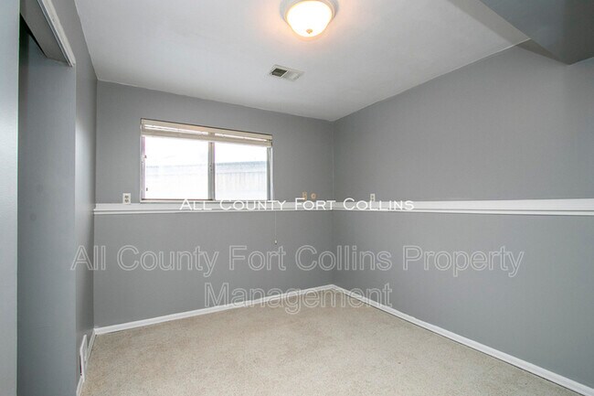 Building Photo - C406 Chukar Ct