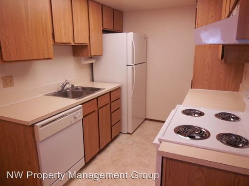 Primary Photo - 7510 208th St SW