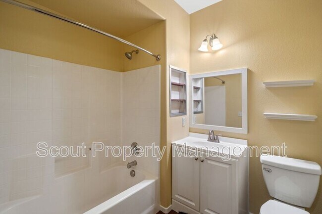 Building Photo - 26326 Arboretum Way