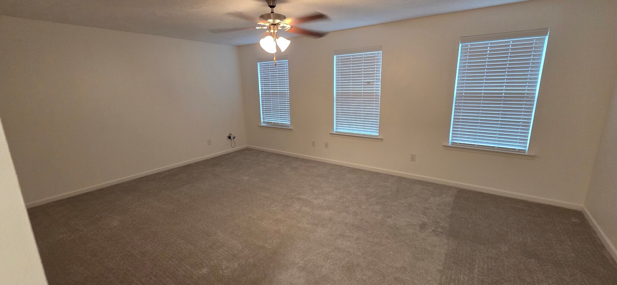 Building Photo - 7417 Golden Apple Dr