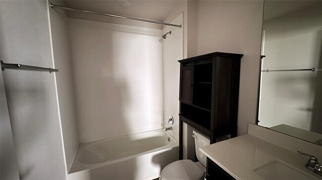Building Photo - 408 Frogmore Lp