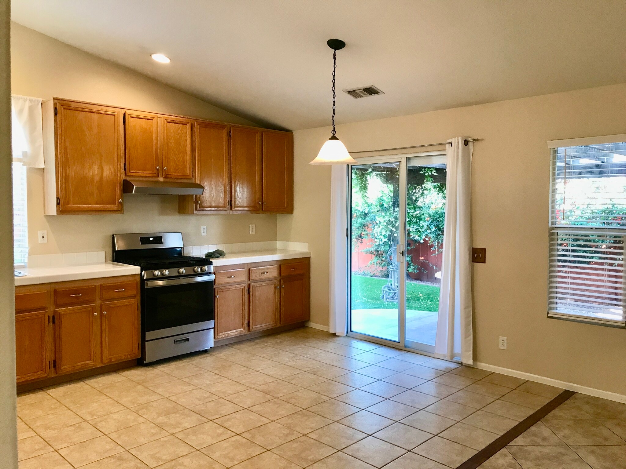 Building Photo - 2497 Glen Meadow Ln