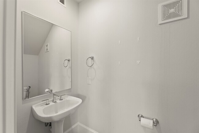 Building Photo - 9651 Kings Cross Station