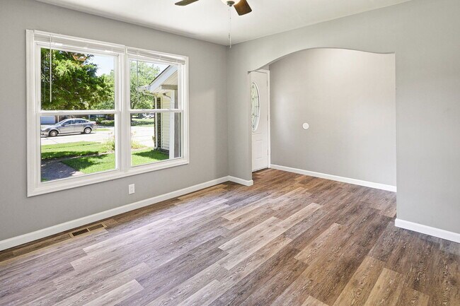 Building Photo - 3483 Norberg Dr