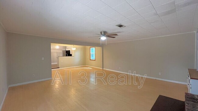 Building Photo - 3505 Pelzer Ave