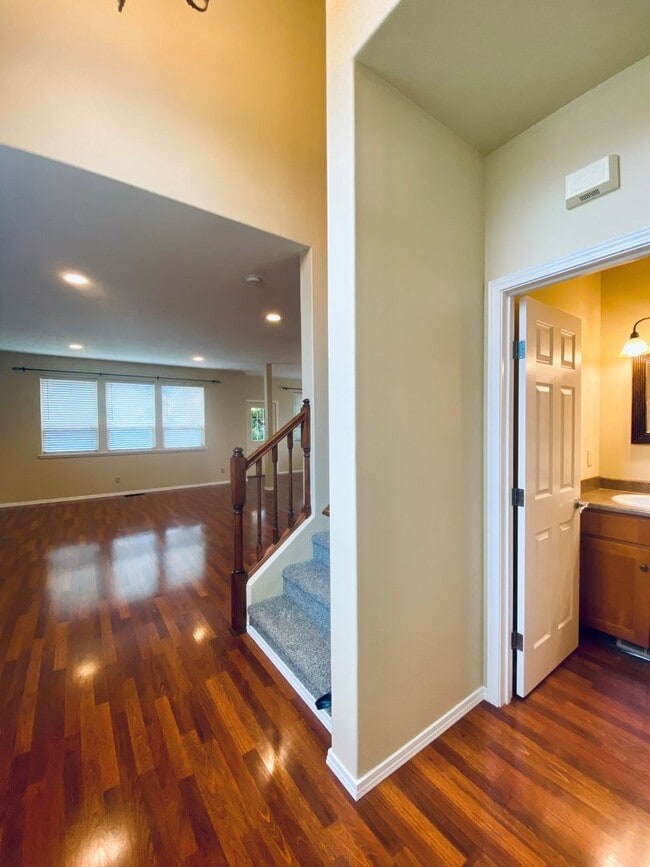 Building Photo - Well-Kept Three Bedroom Home in West Salem