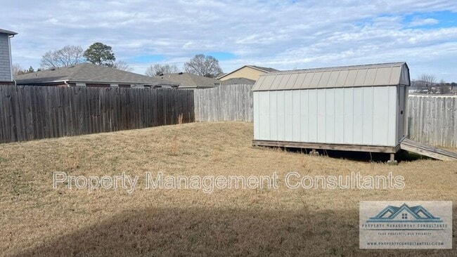 Building Photo - 182 Forestbrook Dr