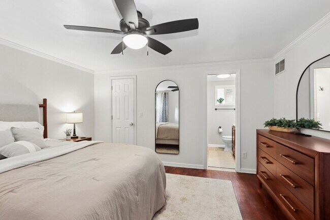 Building Photo - 7329 Ash St