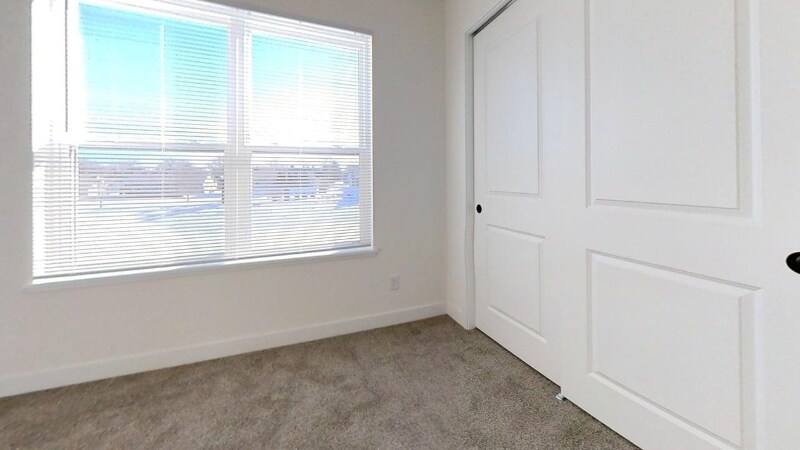 Building Photo - 1834 Kyle Ln