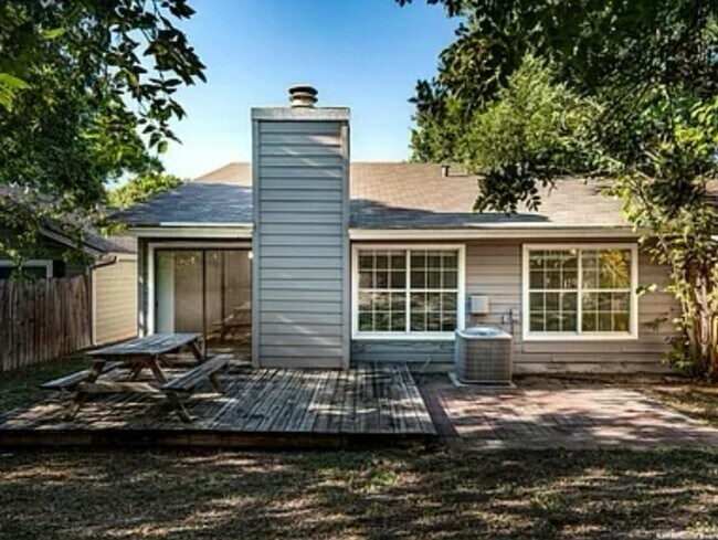 Building Photo - 3936 Heritage Hill Dr